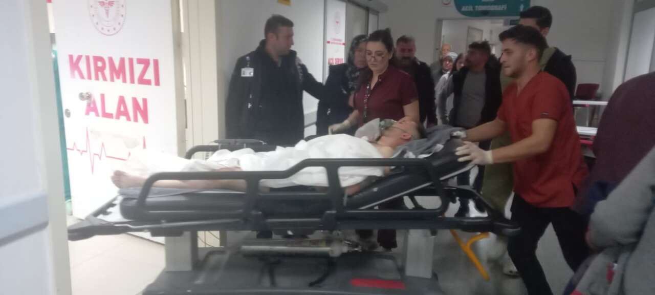 Kayınpeder - damat kavgası kanlı bitti! Kalbine saplanan bıçakla hastaneye getirildi 7